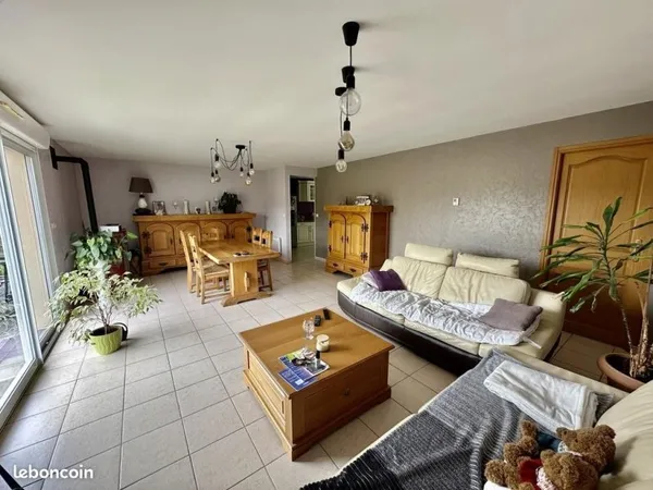Vente | Maison de plain-pied | 4p | 3ch | 100 m² | Le Quesnel | Terrasse · Jardin