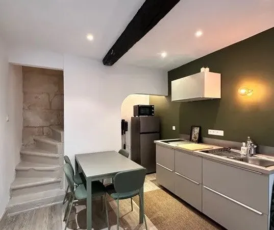 Maison - T3 - Arles - 690