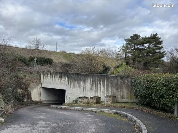 Parking/box 13 m² Besançon