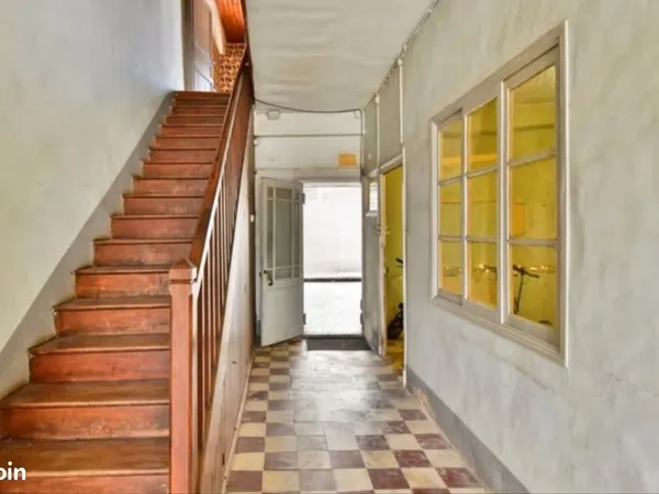 Maison de caractère 150m2 avec dépendances, garage