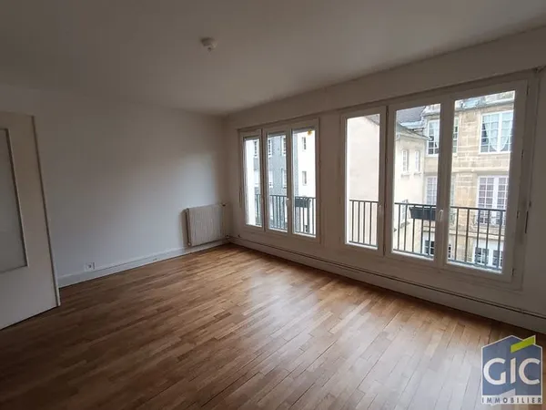 A LOUER F4 CAEN CENTRE VILLE