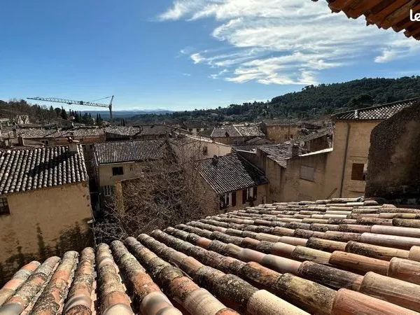 Vends 3 pièces à Cotignac, 59 m²