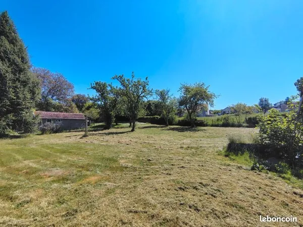 Magnifique terrain constructible jouet sur l'aubois