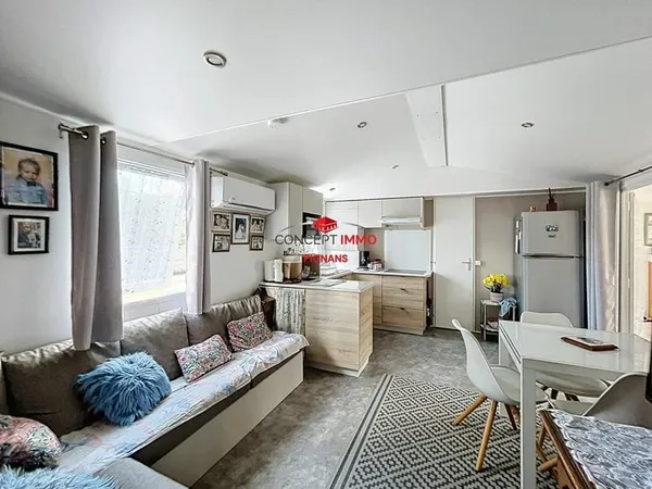 Grand mobil-home de 2022 avec véranda de 27 m² et terrasse sur 267 m² de terrain en pleine propriété