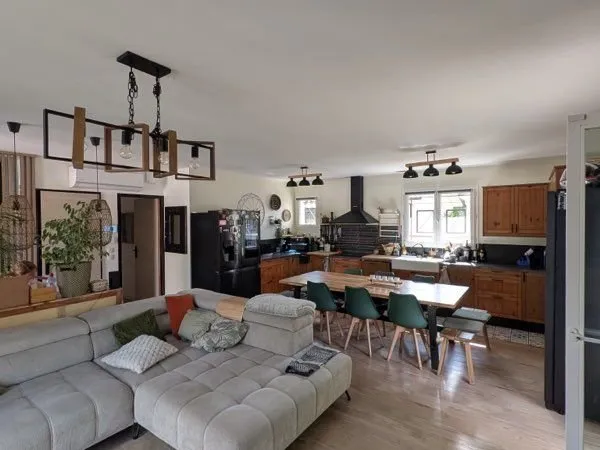 Maison T4 entièrement rénovée à Biganos