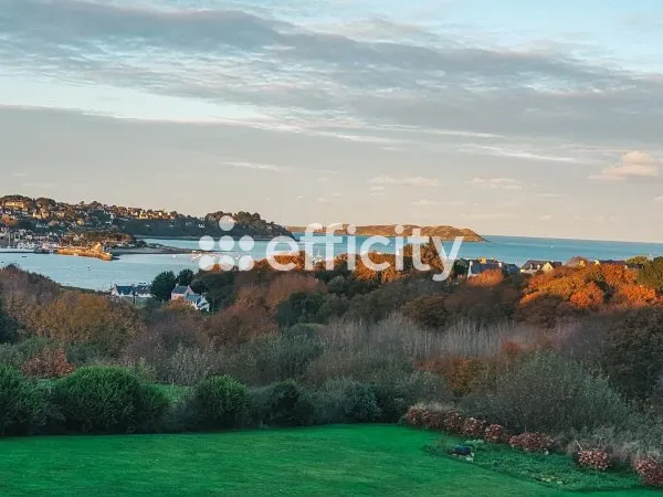 Maison 5 pièces 234 m²