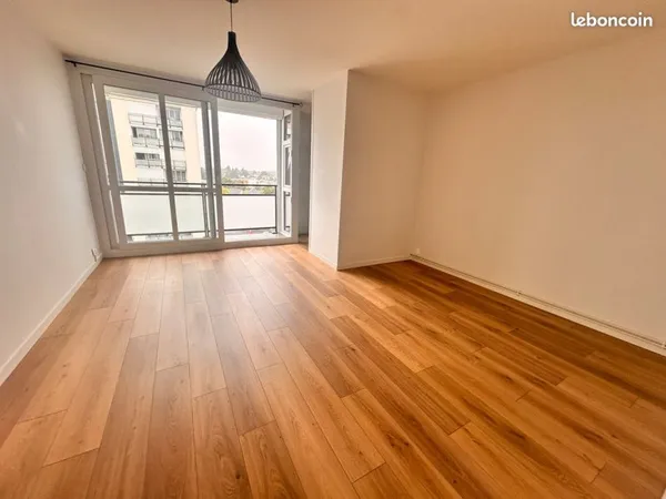Beau T1 rénové (29 m²) avec terrasse — Home 312, Chambray‑lès‑Tours