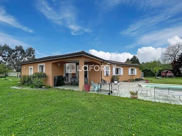 Villa plain pied avec piscine à Castelsarrasin - 111m2