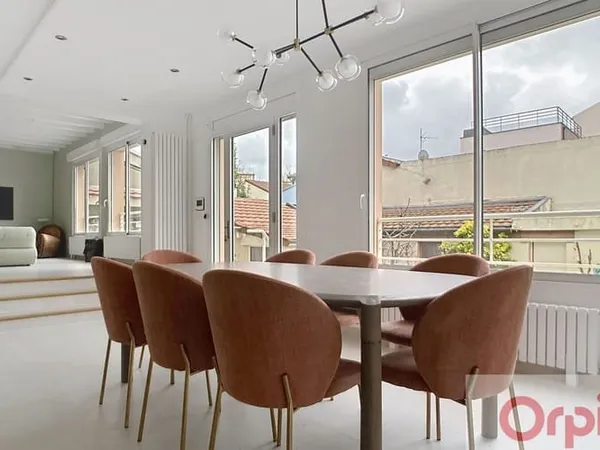 Maison 7 pièces 187 m²