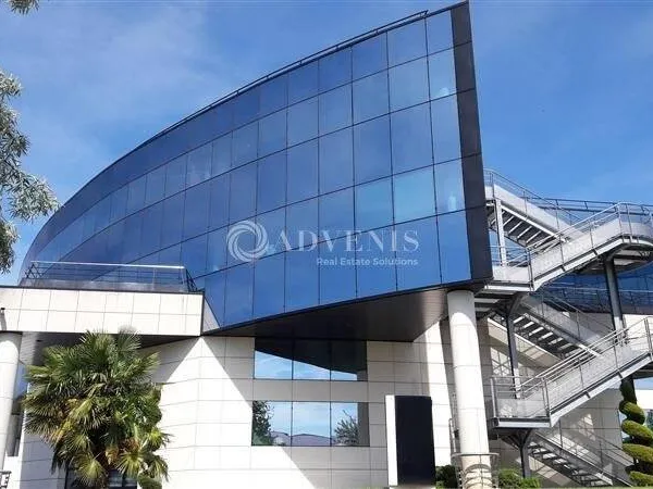 Bureaux 2902 m²