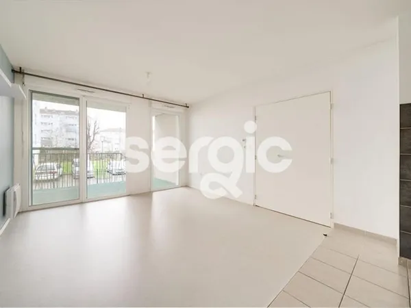 JARVILLE-LA-MALGRANGE / Appartement T3 de 57 m² avec balcon et parking souterrain