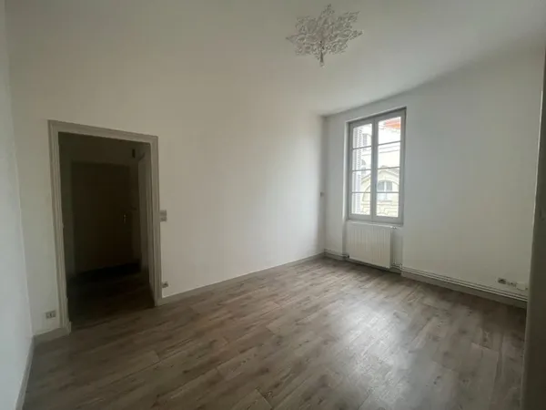 Appartement à louer - Centre-ville de Saumur - 62,25 m²