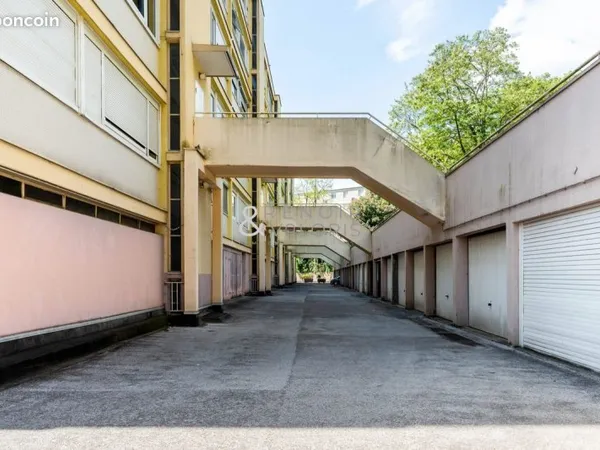Parking/box 15 m² Nancy