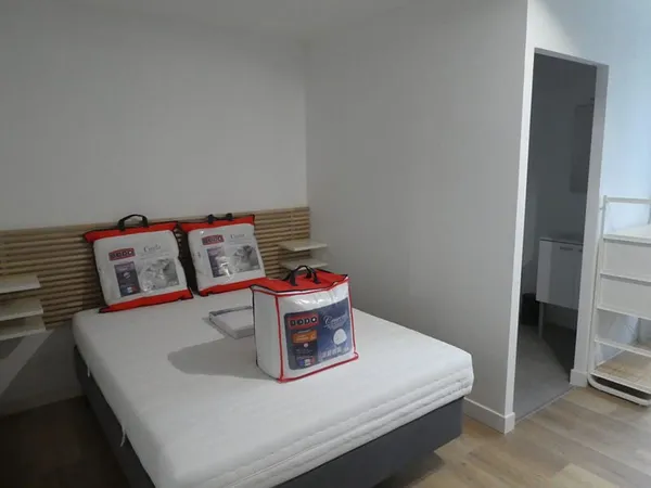 Colocation Chambre meublée Orleans 16.09 m2