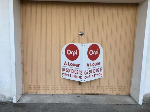 Parking/Garage