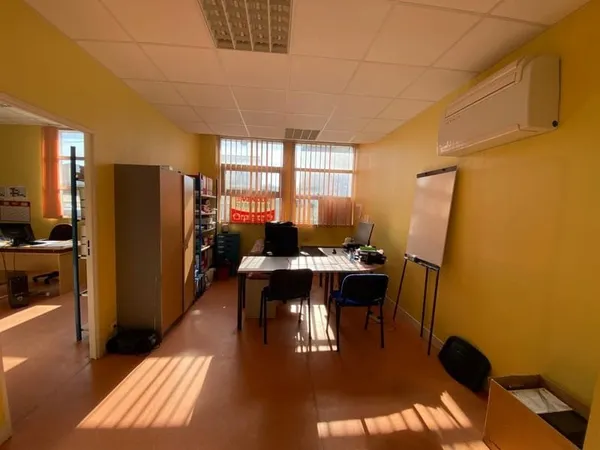 Bureau À Vendre