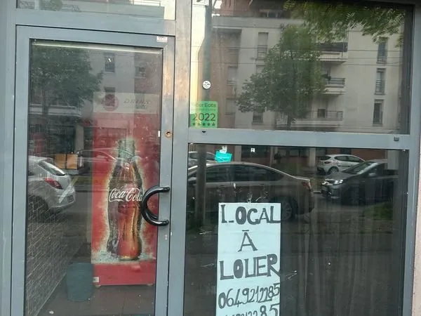 Local commercial à Louer