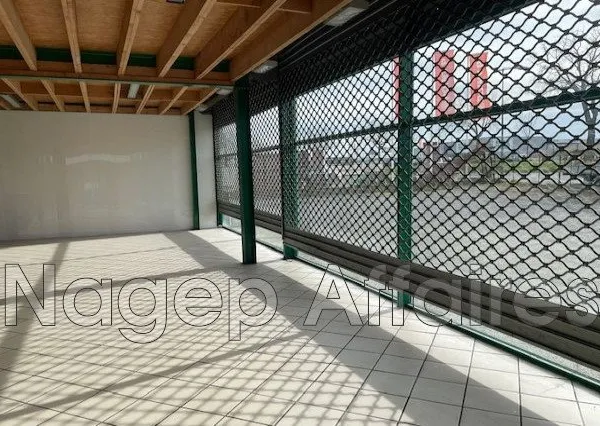 Immeuble commercial