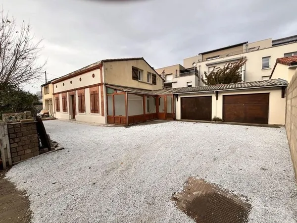 Toulousaine T5 de 168 m² à Toulouse Lalande