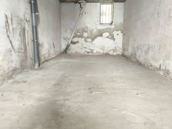 Saint-Cyprien village : location garage