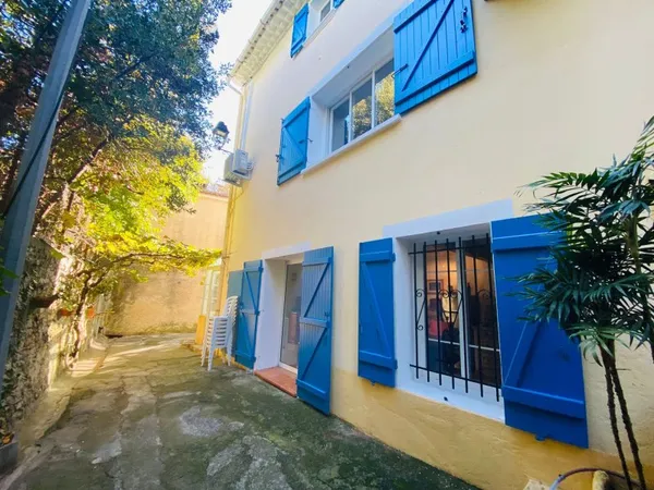 La SEYNE sur Mer, au calme absolu, charmant maison de ville