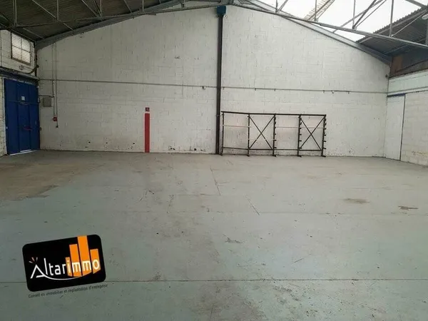 Local d'activité 2000 m²