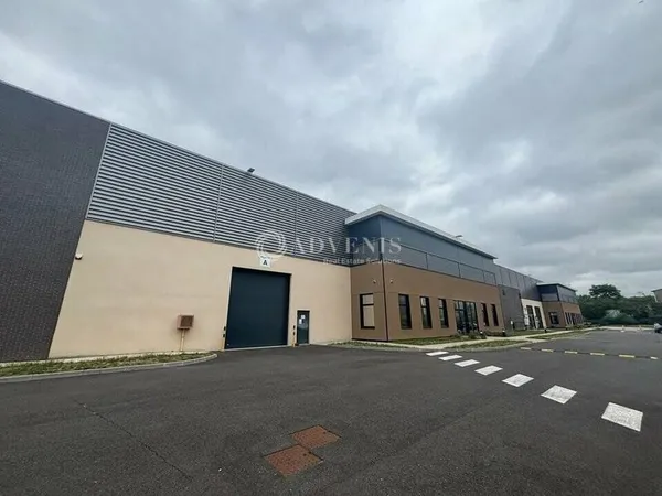 Local d'activité 6088 m²