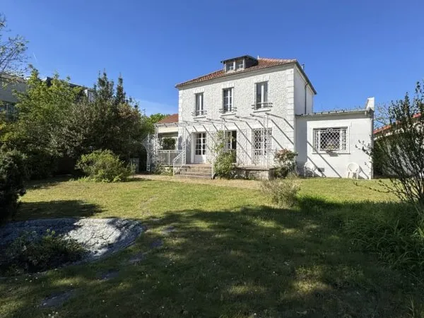 Charmante maison ancienne de caractère 8 pièces 173 m2