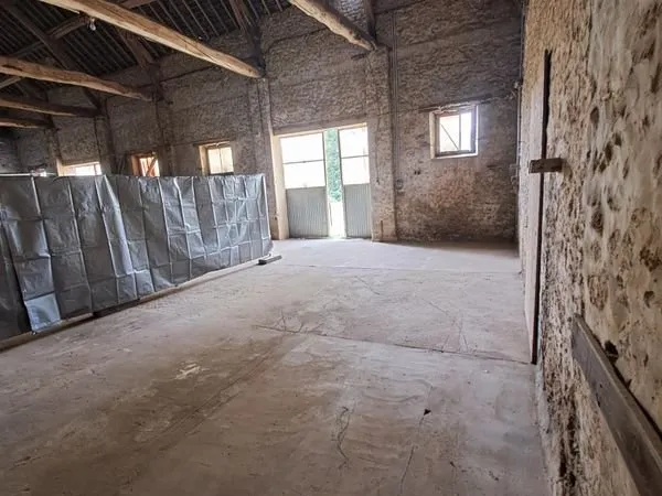 Local d’activité et entrepôt Location Dourdan 1p 50m² 300€