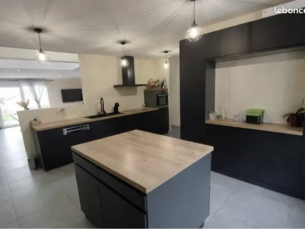 Maison de village de 130 m2- jardin