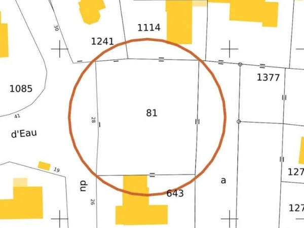 Terrain constructible 994 m² centre-ville - Division possible