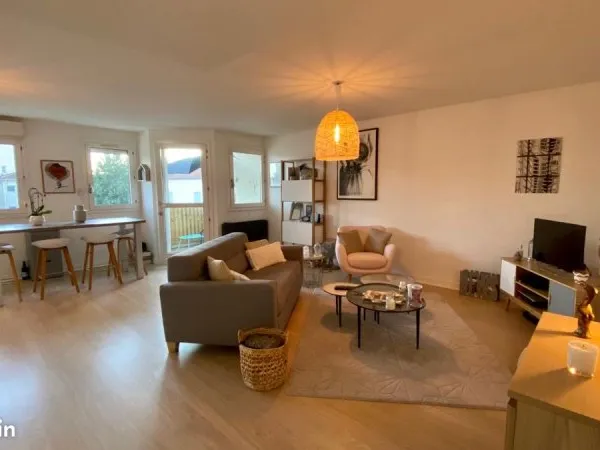 T2 55 m² + parking Avignon intra muros - dernier étage - terrasse - sans vis-à-vis