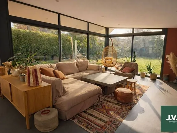 Maison 7 pièces 220 m²