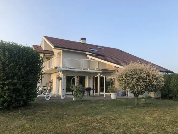 Maison familiale avec vue dégagée à Thonon-les-Bains
