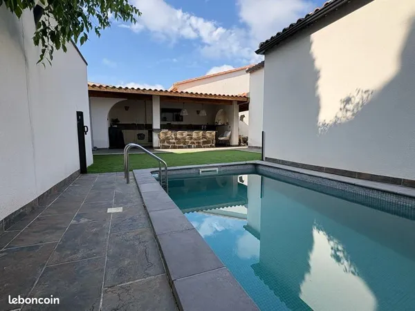 Maison T4 bis avec piscine secteur Beziers Montimaran