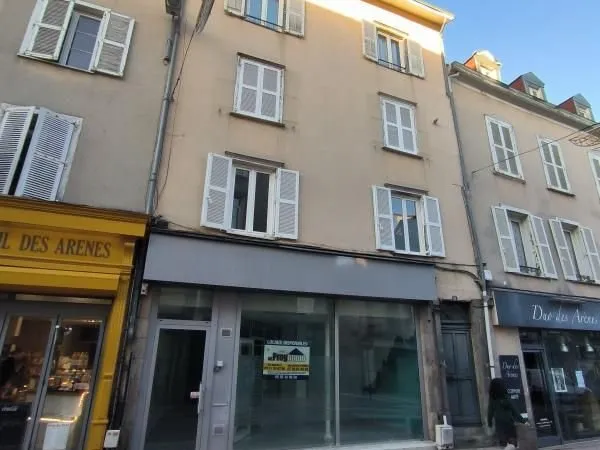 Local commercial 82 m²