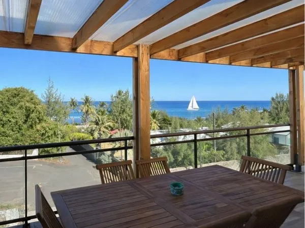 T4 d'exception avec vue océan - ST Gilles Les Bains