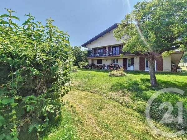 Maison 5 pièces 233 m²