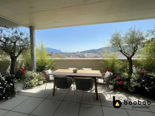 Appartement 4 pièces 102 m²