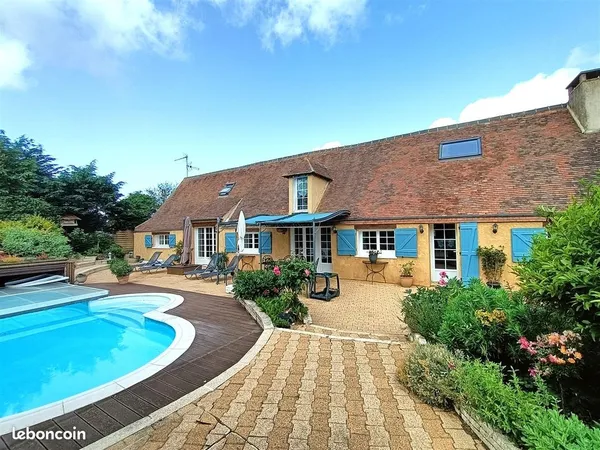 Maison 200 m² Saint-Maixme-Hauterive