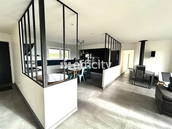 Maison 5 pièces 137 m²