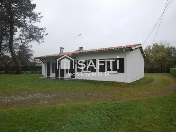 Pavillon 3 chambres sur 1194 m² de terrain