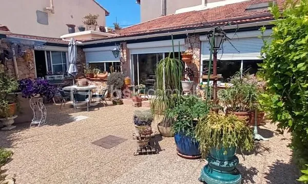 MAISON DE VILLE EN VIAGER OCCUPE