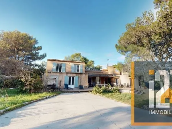 Maison type 6 de 170 m² sur terrain de 3565 m²