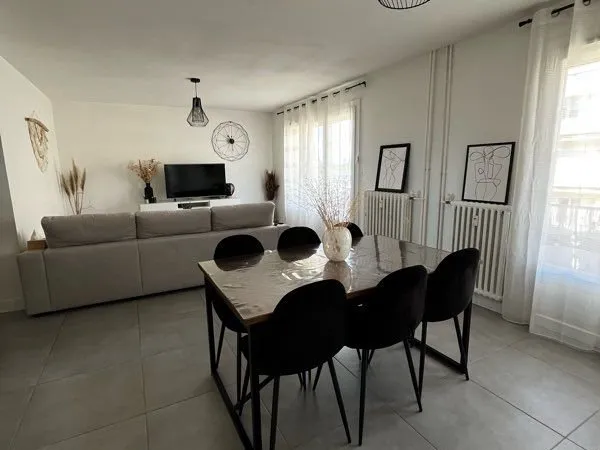 A louer - Bel appartement Lumineux et Moderne à Portes les Valence