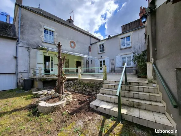 St AY - Maison 244m2 proche tous commerces