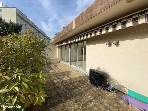Appartement 7 pièces 160 m²