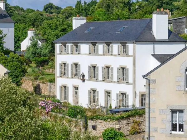 Maison individuelle 10 pièces 270 m²
