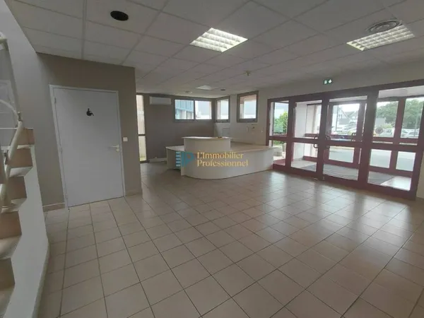 Bureaux 16 pièces 508 m²