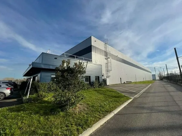 Local d'activité 4326 m²